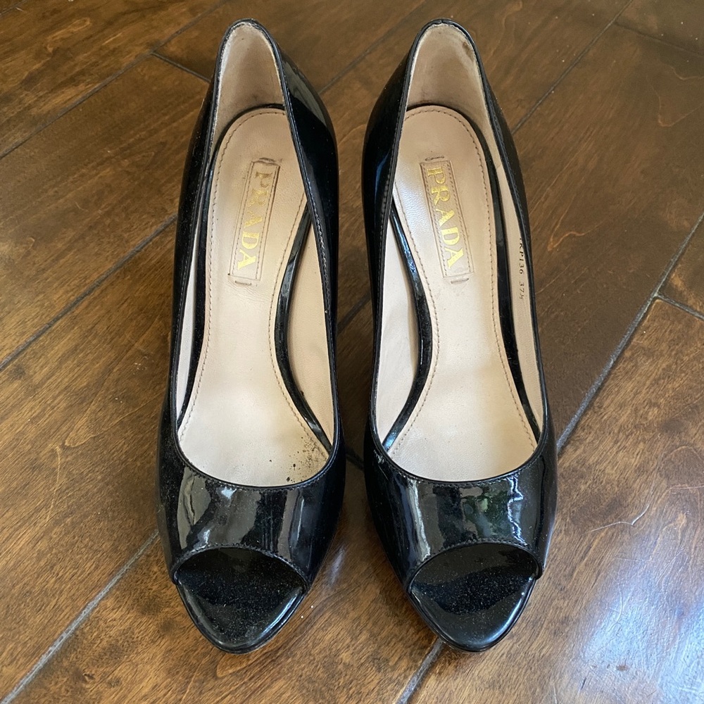 Prada patent leather heels 37.5